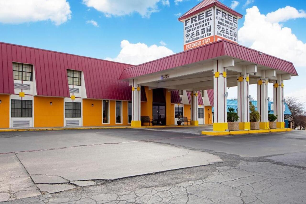 Economy Inn & Suites Denton Kültér fotó