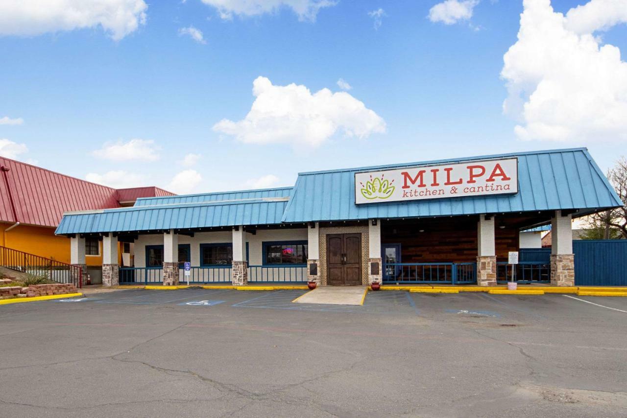Economy Inn & Suites Denton Kültér fotó