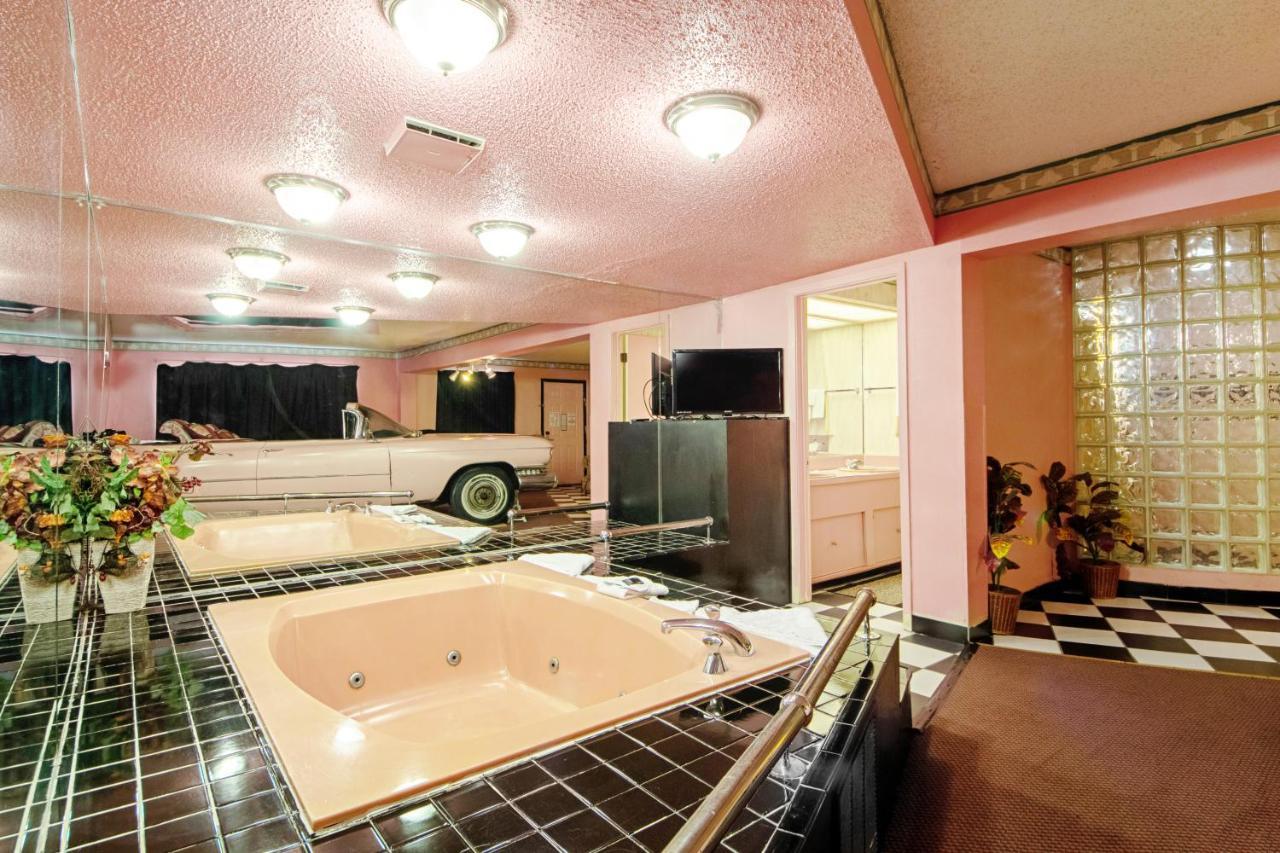 Economy Inn & Suites Denton Kültér fotó